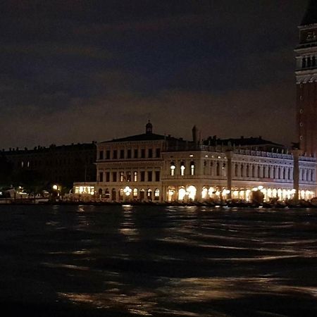 Mariangela Artist'S Lodge Venice Luaran gambar